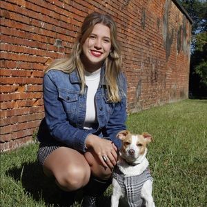 Meet your Posher, Caroline